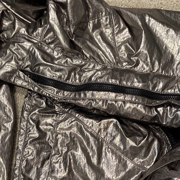 Ivivva Shimmering Silver Kids Raincoat - Picture 5 of 7